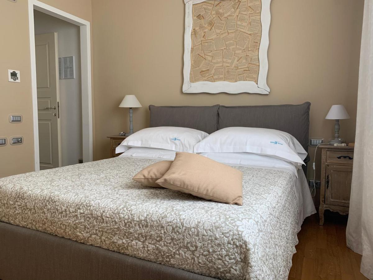 White House Luxury Hospitality Hotel Olbia Buitenkant foto