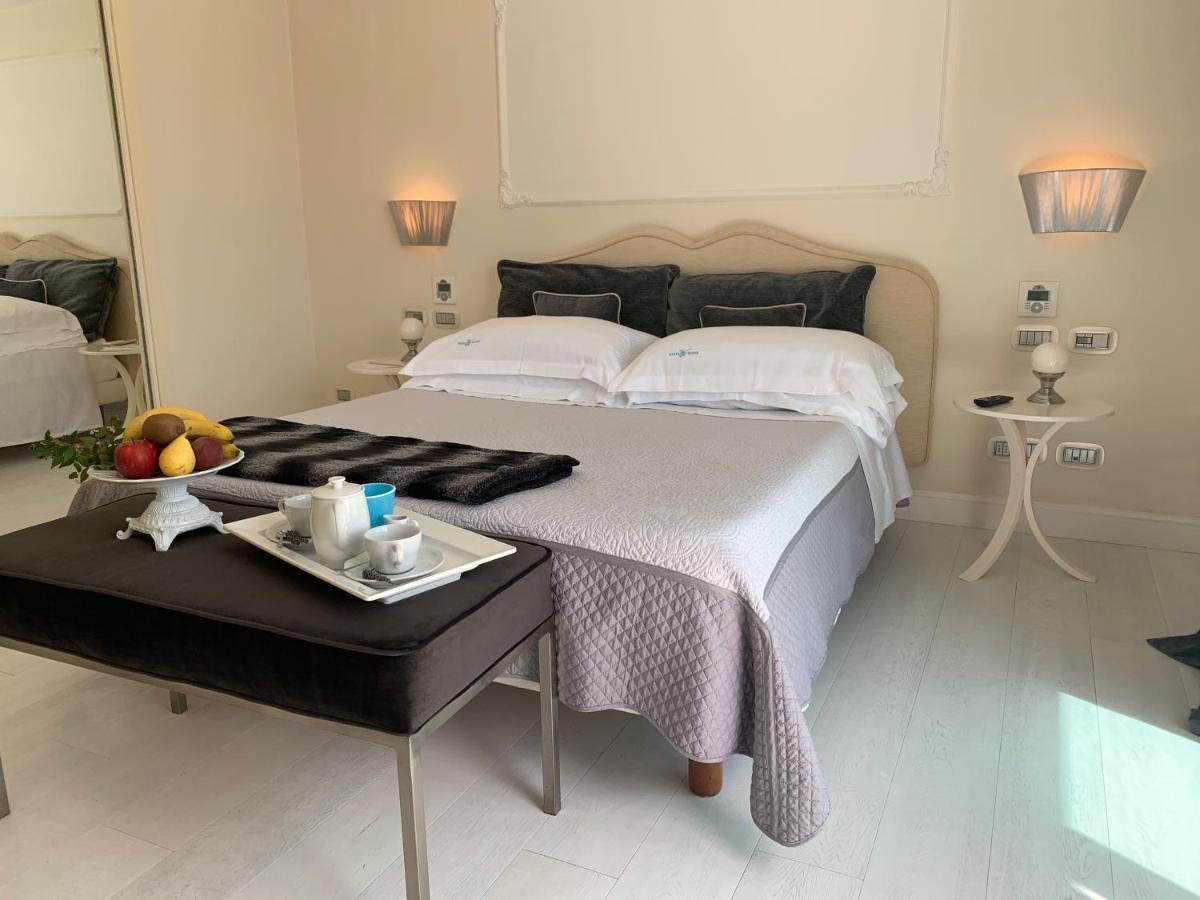White House Luxury Hospitality Hotel Olbia Buitenkant foto