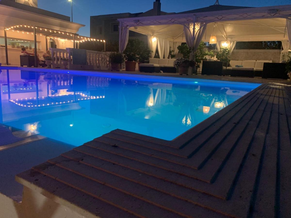 White House Luxury Hospitality Hotel Olbia Buitenkant foto