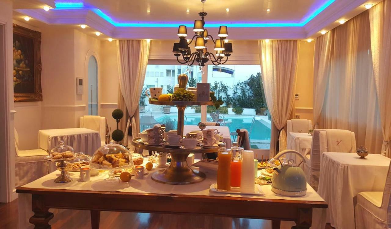 White House Luxury Hospitality Hotel Olbia Buitenkant foto